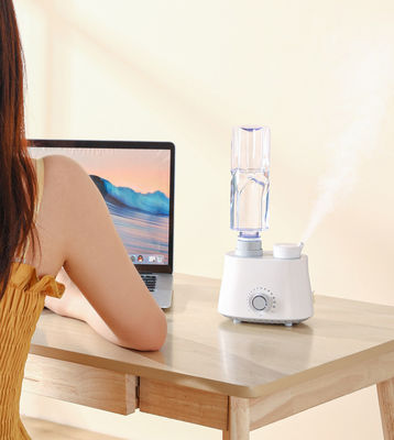 Un humidificateur d'air à l'air comprimé pour bureau