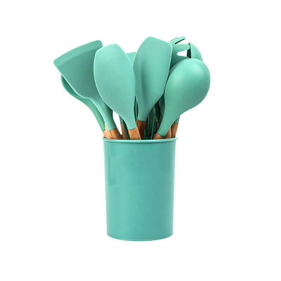 18 pièces de cuisine en silicone vert avec un seau de stockage et une spatule antiadhésive