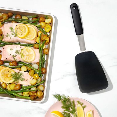 En stock 2 Pack 600F Résistant à la chaleur Non collant Flipping œufs Spatula de silicone 149 115G