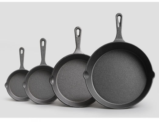 Poêle à frire en fonte de 9-30 cm cuite à la vapeur pour les besoins de cuisson à l'extérieur