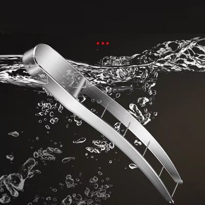 Coupeuse de pastèque en acier inoxydable 304 et pinces en une seule machine de coupe durable