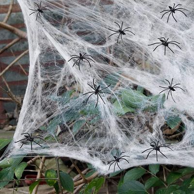 Des accessoires de scène terrifiants pour une maison hantée