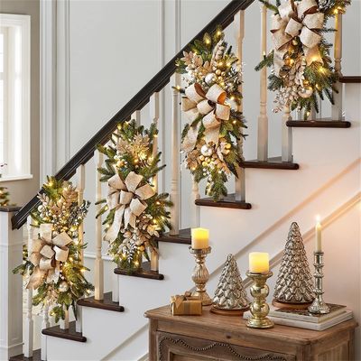 Pluie en tissu et en plastique porte suspendue couronne de rotin pour la décoration de Noël de l'hôtel