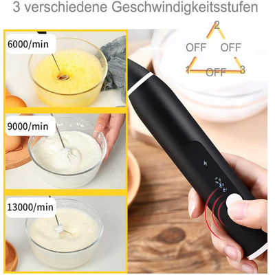 Un mélangeur de café automatique à mousse électrique rechargeable