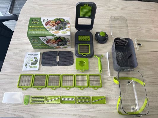 Coupeuse de légumes à 22 pièces avec poignée de panier de drainage et coupeuse de mandoline durable