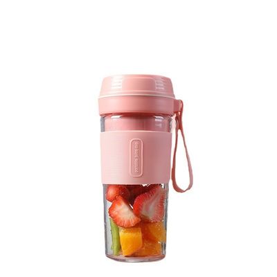 Juicer électrique à charge USB portable de 280 ml pour la maison 4 lames Juicer de légumes et de fruits