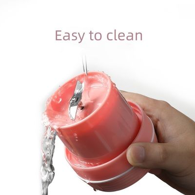 Juicer électrique à charge USB portable de 280 ml pour la maison 4 lames Juicer de légumes et de fruits